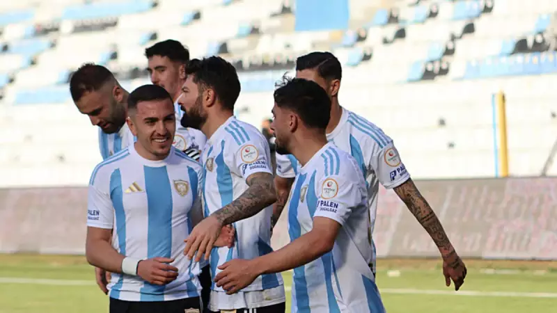 Erzurumspor İstanbulspor'u 4-0 Mağlup Etti: Fettahoğlu ve Tozlu Farkı