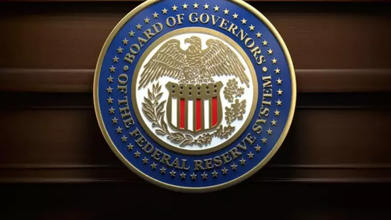 Fed'de Bölünme: Miran Faiz İndirimi İstiyor, Collins ve Bostic Sabit Kalımdan Yana