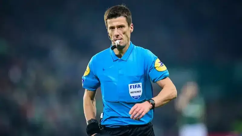 Galatasaray - Ajax Maçının Hakemi Belli Oldu! İşte UEFA'nın Şaşırtan Tercihi