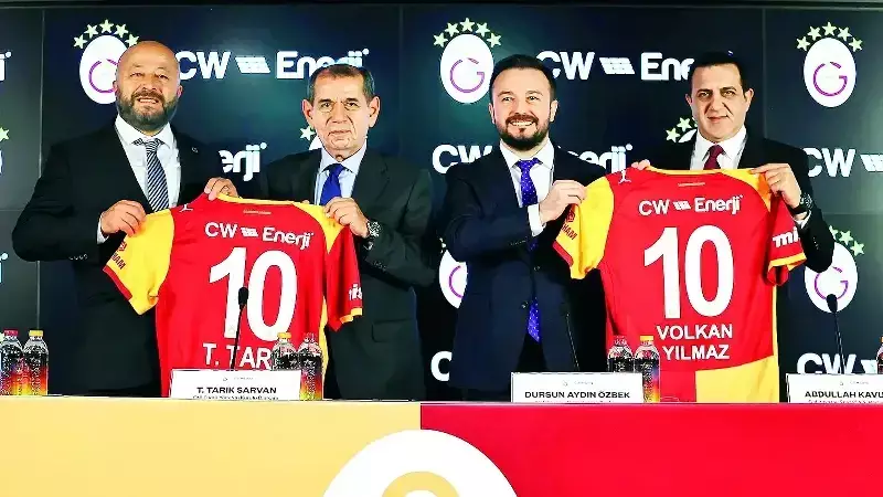 Galatasaray'da Çifte Açıklama: RAMS Sponsorluk ve Süper Kupa Tepkisi