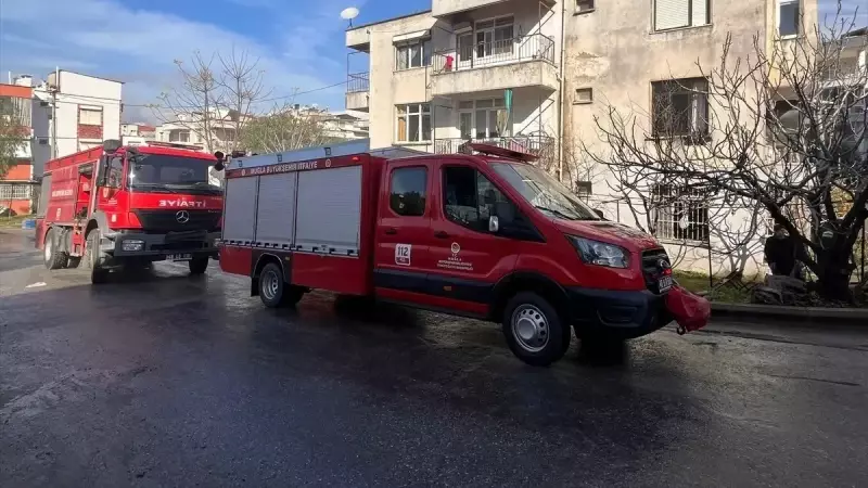 Gaziantep'te 5 Yaşındaki Çocuk Evde Mahsur Kaldı: İtfaiye Kurtardı