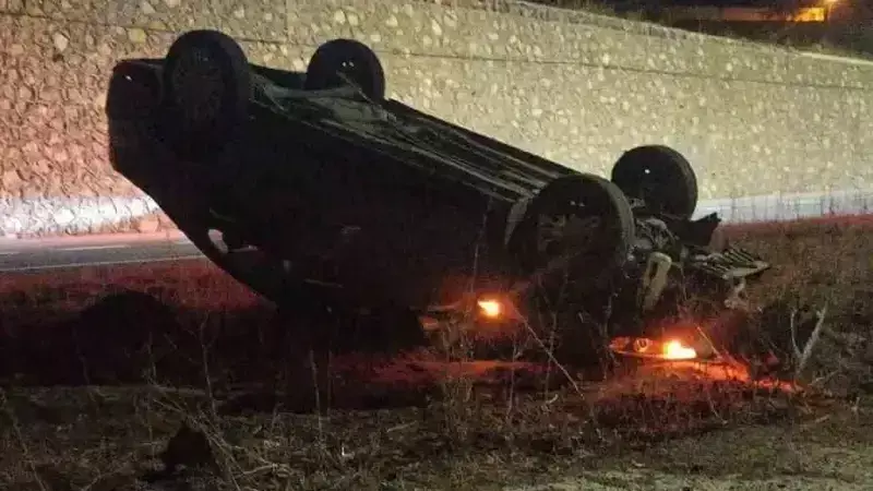 Gümüşhane'de Genç Sürücünün Otomobili Kontrolden Çıktı: 1 Yaralı