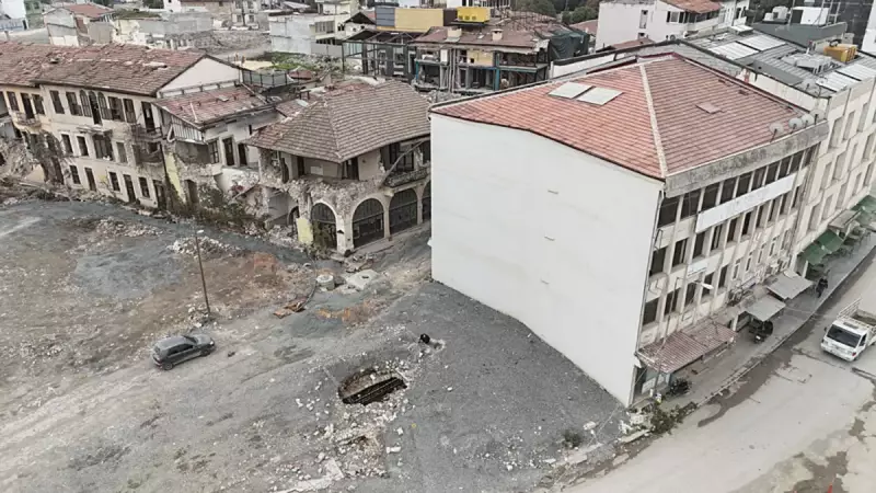 Hatay'da Deprem Sonrası Tarihi Su Kanalı Ortaya Çıktı: Binaların Altından Geçiyor