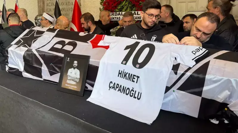 Hikmet Çapanoğlu'na Veda: Bir Futbol Efsanesi Son Yolculuğuna Uğurlandı