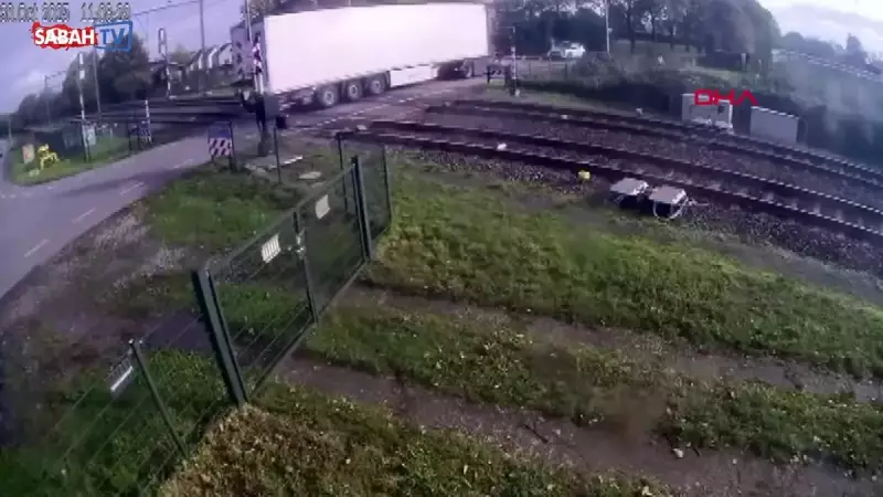 Hollanda'da Korkunç Tren Kazası: Tırın Vagonlara Çarpması Sonucu 5 Yaralı!