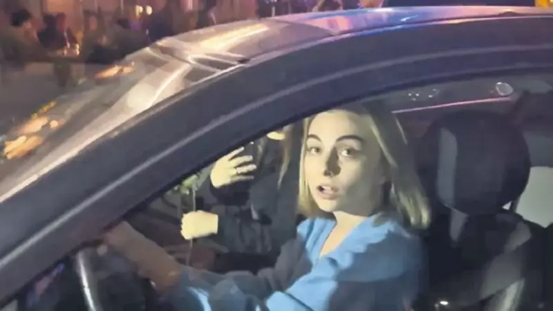 Çiçekçi Çocuğa Çarpıp Kaçtı: 11 Yaşındaki Çocuk Yaralandı