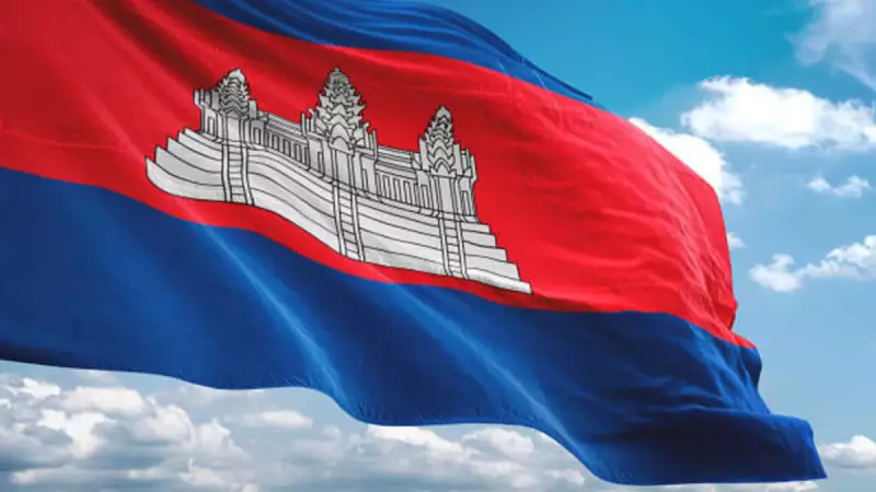 Kamboçya'da Otobüs Nehre Düştü: 13 Can Kaybı