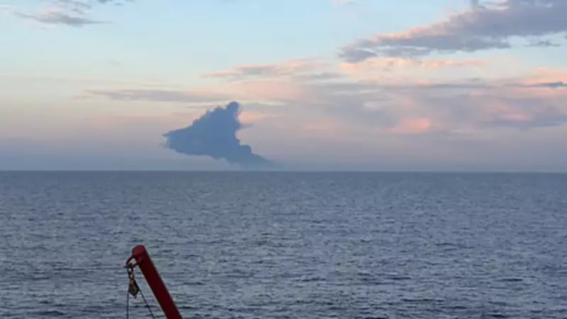 Kocaeli Açıklarında Gemi Patlaması: 25 Mürettebat Kurtarılıyor