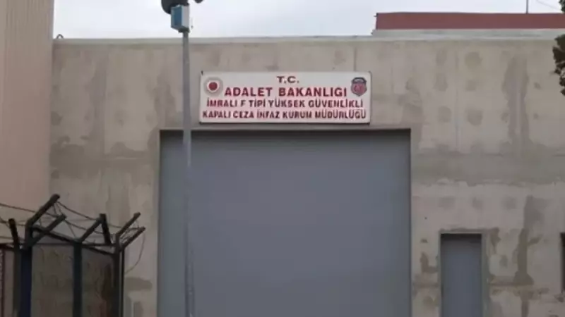 Komisyon İmralı'ya Gidiyor: YPG'nin Silah Bırakması Gündemde