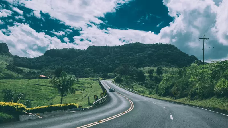 Kütahya - Sivrihisar Arası 145 km: Yolculuk Rehberi ve Süre Hesaplaması