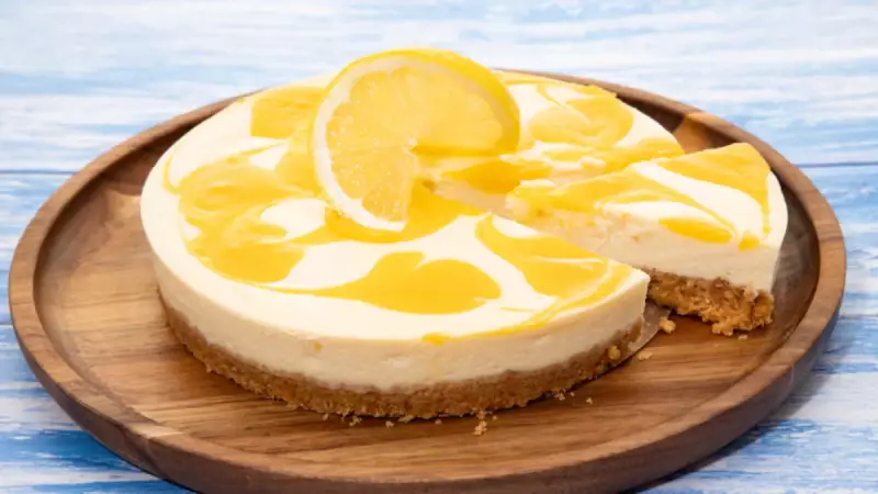 Labne Kremalı Limonlu Cheesecake Tarifi: Ferahlatan Lezzet