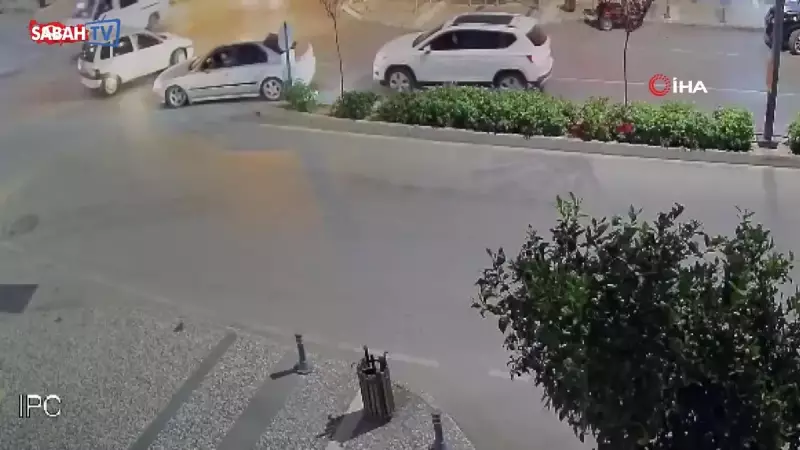 Manavgat'ta U Dönüşü Kararsızlığı Motosiklet Sürücüsünü Yaralattı