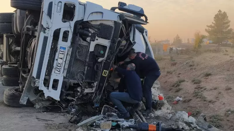 Mardin'de İpekyolu'nda Feci Kaza: 1 Ölü, 2 Yaralı
