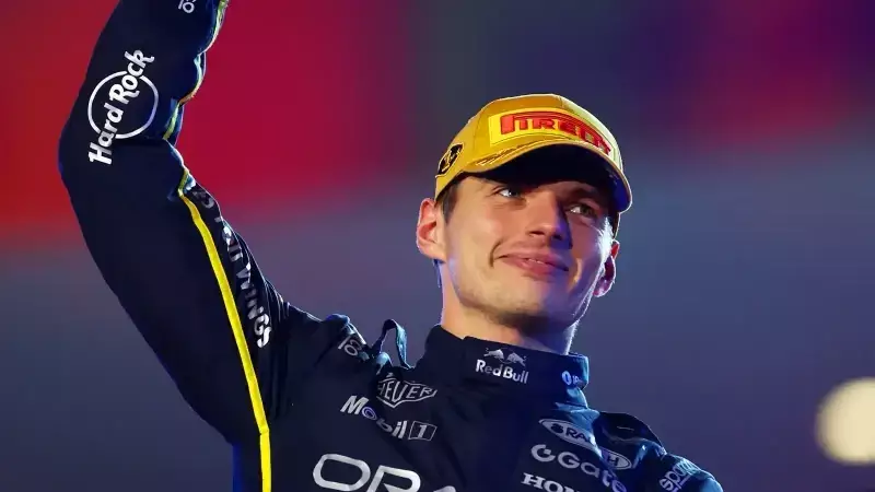 Max Verstappen Las Vegas GP'de Zirvede: Şampiyonluk Rekabeti Kızışıyor