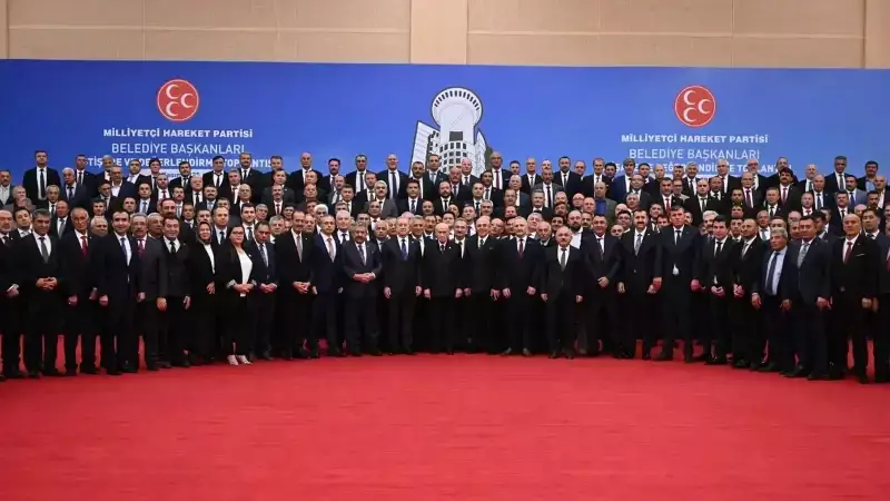 MHP Lideri Bahçeli Partisinin Belediye Başkanlarıyla Buluştu