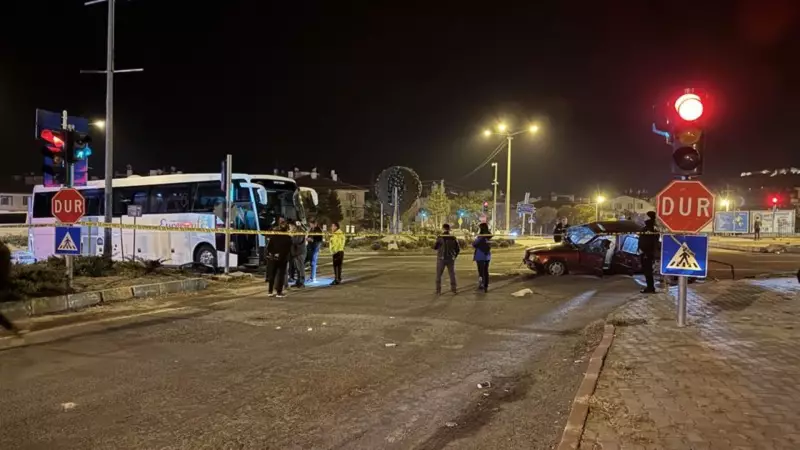 Nevşehir'de Tur Otobüsü Kazası: 2 Ölü, 3 Yaralı