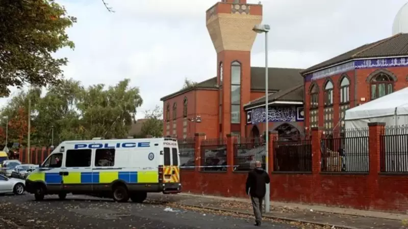 İngiltere'de 3 Ayda 25 Camiye 27 Saldırı: İslamofobi Tırmanışta