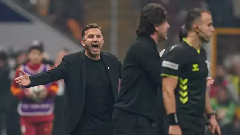 Okan Buruk'tan Hakemlere Sert Tepki: 'Türk Hakemleri Buna Bayılıyor' Dedi ve Fitili Ateşledi!
