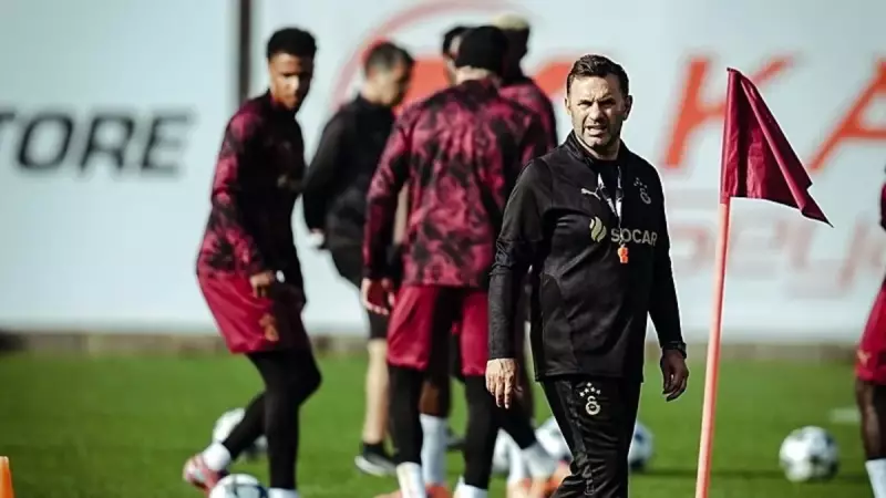 Okan Buruk'tan Kritik Karar! Yıldız Futbolcu Ajax Maçında Sahalara Dönüyor