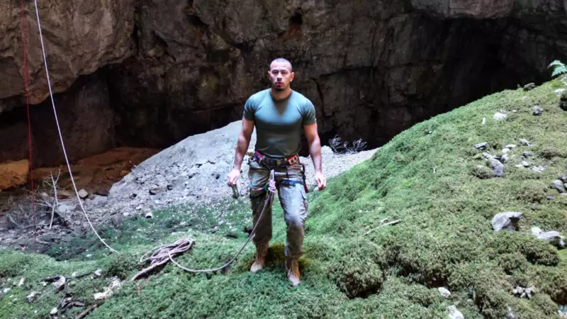 Ozan Kuşçu 90 Metrelik Obruğa İndi: Büyük Korku Yaşadı