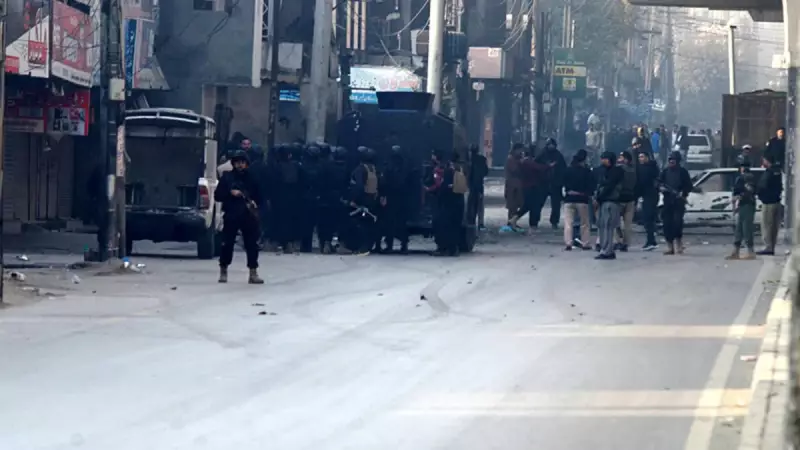 Peşaver'de Jandarma Karakoluna İntihar Saldırısı: 3 Şehit