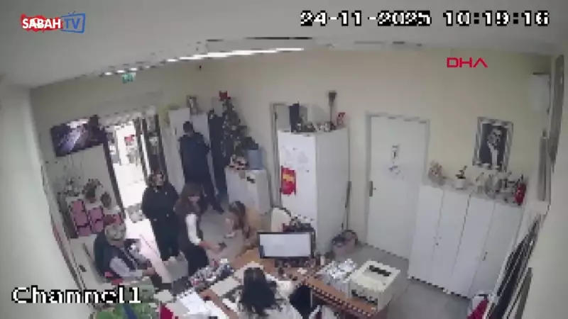 Pendik'te Fakirlik Belgesi Kavgası: Muhtara Tekmeli Tokatlı Saldırı