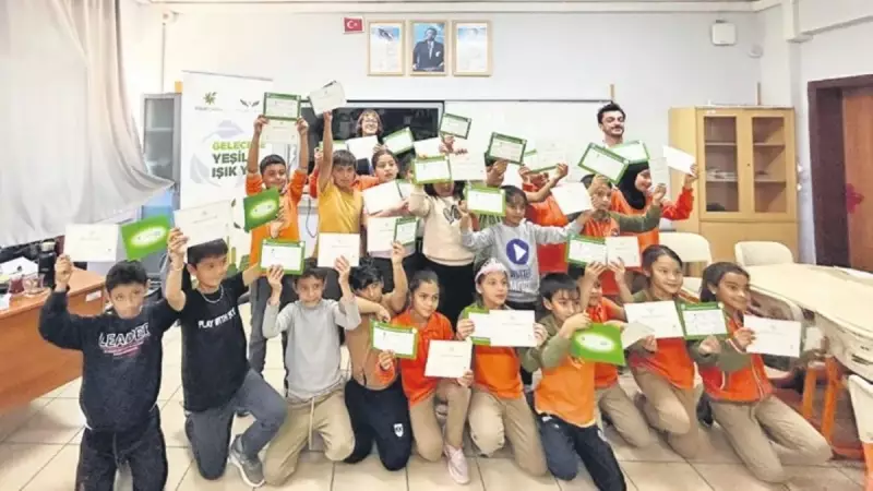 Polat'tan 6 Bin Çocuğa Enerji Eğitimi: Geleceğe Yeşil Işık Yak