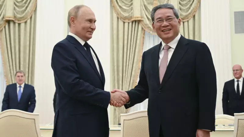 Putin ve Çin Başbakanı Li Qiang'dan Stratejik İş Birliği Mesajı
