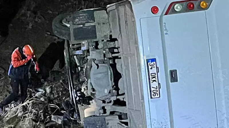 Siirt'te Maden İşçilerini Taşıyan Midibüs Uçuruma Yuvarlandı: 15 Yaralı