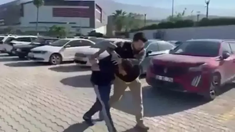 İskenderun'da Şantiyede Çıkan Kavga Beyin Kanamasına Yol Açtı