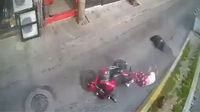 İstanbul Avcılar'da Motosiklet Kazası: 2 Yaralı