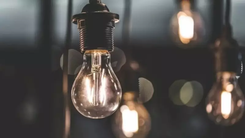 İstanbul'da 22 İlçede Elektrik Kesintisi: AYEDAŞ ve BEDAŞ Açıkladı