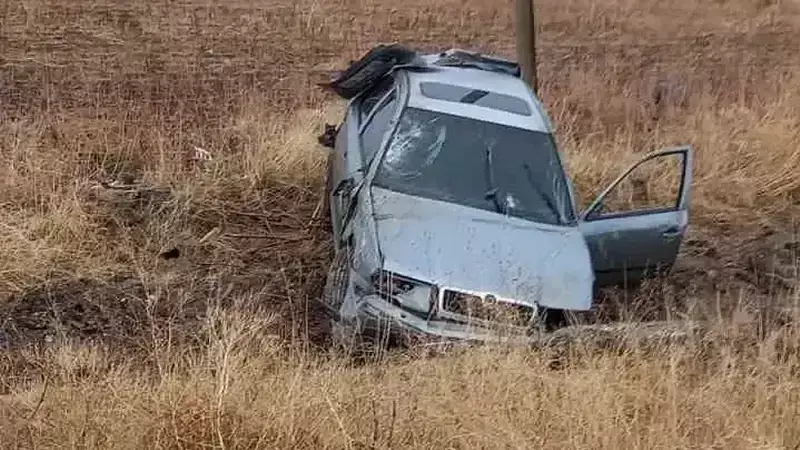 Tomarza'da Trafik Kazası: Otomobil Boş Arazide Uçtu