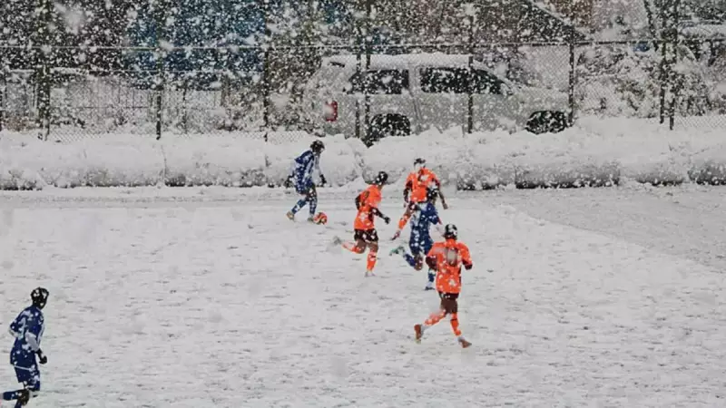 Trabzonspor Kadın Futbol Takımı Hakkari'de Zorlu Mücadeleyi Kazandı