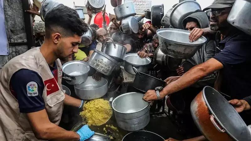 Türkiye Gazze'ye 120 Bin Ton Un Taahhüdüyle Öne Çıkıyor
