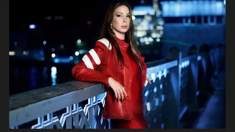 Tuğba Özerk, Sezen Aksu'nun 'Hata'sını Modern Yorumla Yeniden Hayat Verdi