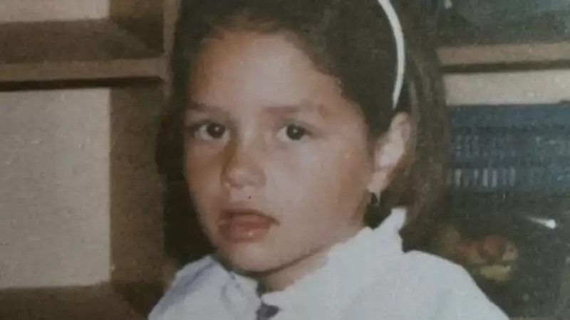 Yasemin Ergene'nin Çocukluk Fotoğrafı Takipçilerini Şaşırttı