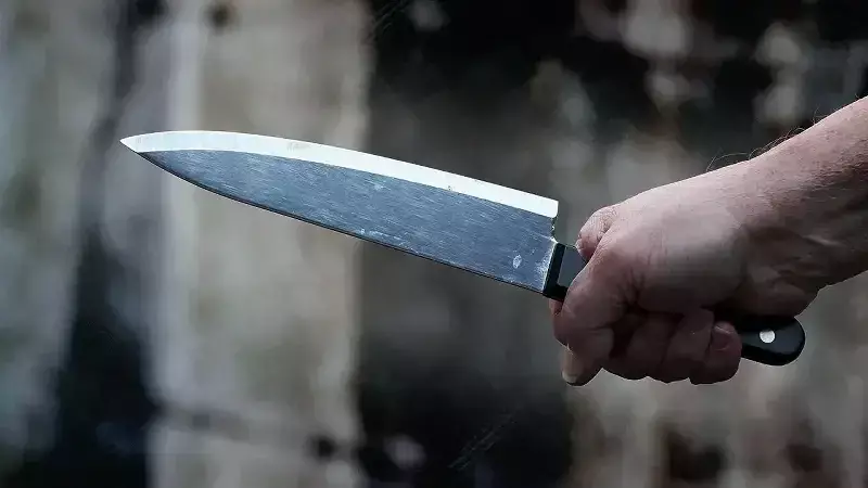 İzmir Bayraklı'da İş Kavgası: Bıçaklı Saldırıda 1 Yaralı