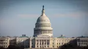 ABD Senatosu Hükümeti Açma Yolunda: 45 Günlük Geçici Fonlama Onaylandı