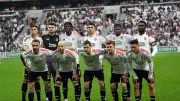 Beşiktaş, Fatih Karagümrük deplasmanında tarihinin peşinde