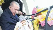 Cumhurbaşkanı Erdoğan, 4 Aylık Bebek İçin Konvoyu Durdurdu