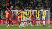 Fenerbahçe, Süper Lig Liderliği İçin Galatasaray'ı Ağırlıyor
