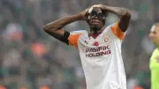 Galatasaray'a Kötü Haber: Osimhen Sakatlandı!
