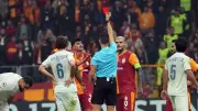 Galatasaray'da Arda Ünyay Şampiyonlar Ligi'nde İlk Maçında Kırmızı Kart Gördü!