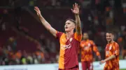 Galatasaray'da Derbi Öncesi Bek Krizi: 4 Futbolcu Yok