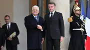 Macron ve Abbas Paris'te Buluştu: Gazze için İş Birliği