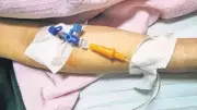 Sarı Serum Tehlikesi! Acil Tıp Uzmanlarından Kritik Uyarı: 'Damar Yolunu Tıkayabilir'