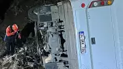 Siirt'te Maden İşçilerini Taşıyan Midibüs Uçuruma Yuvarlandı: 15 Yaralı