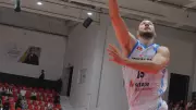 Son Saniyede Patlayan Bomba! Aliağa Petkimspor, Büyükçekmece'yi 89-85 Mağlup Etti