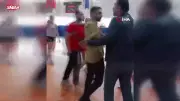 Voleybol Maçında Kavga: Antrenöre Saldırı Anları Kamerada